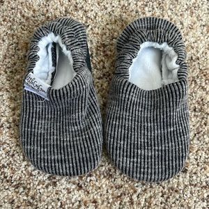 Little Cay Cam baby moccasins SZ 7